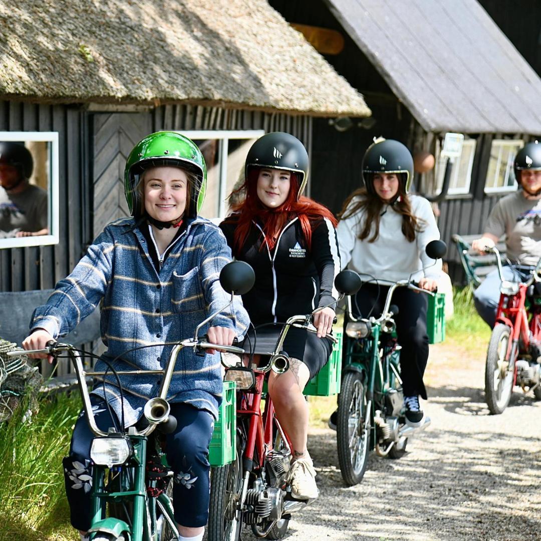 Stoberiet Hostel Svendborg Luaran gambar Danish children on bicycles