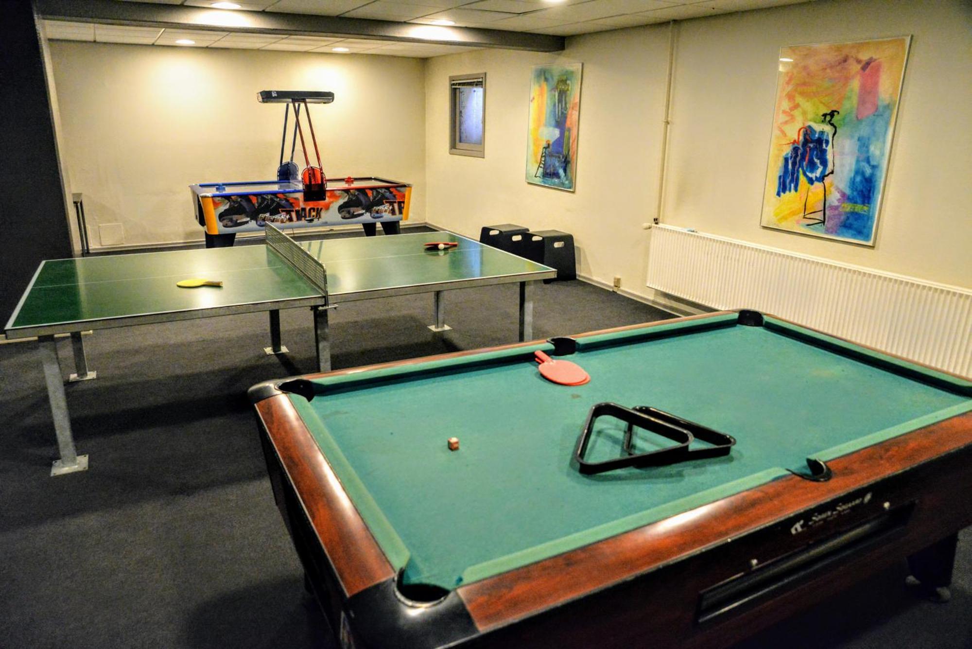 Stoberiet Hostel Svendborg Luaran gambar Games room