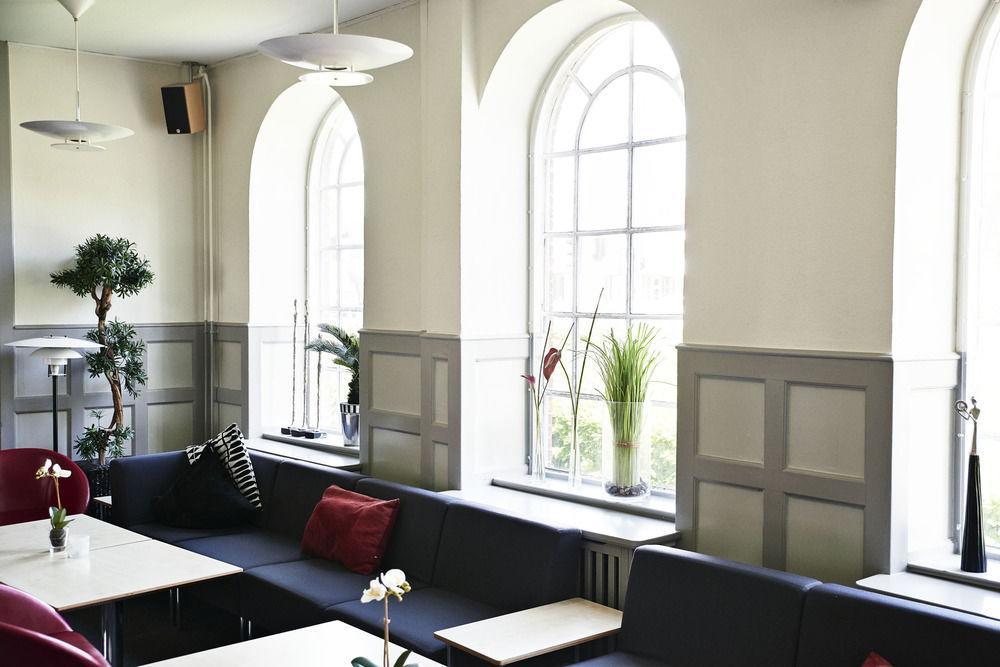 Stoberiet Hostel Svendborg Luaran gambar The interior of the restaurant