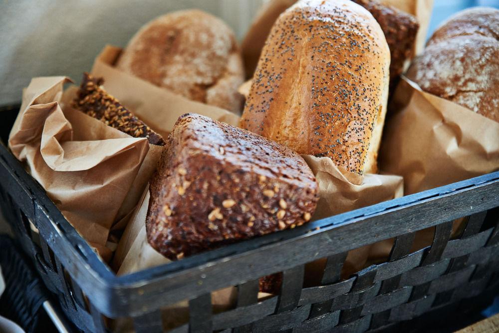 Stoberiet Hostel Svendborg Luaran gambar A selection of breads