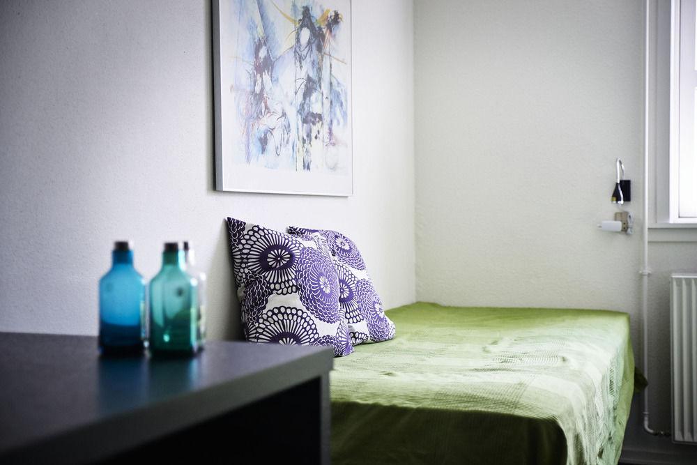 Stoberiet Hostel Svendborg Luaran gambar A typical bedroom at the University of Stavanger